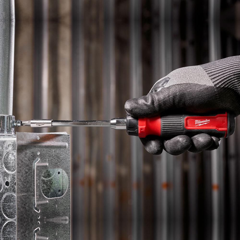 Milwaukee 48222903 14-in-1 Ratcheting Multi-Bit Screwdriver スクイーズです(´•͈ω•͈⑅)買って欲しいです！⸜(*´꒳`*)⸝