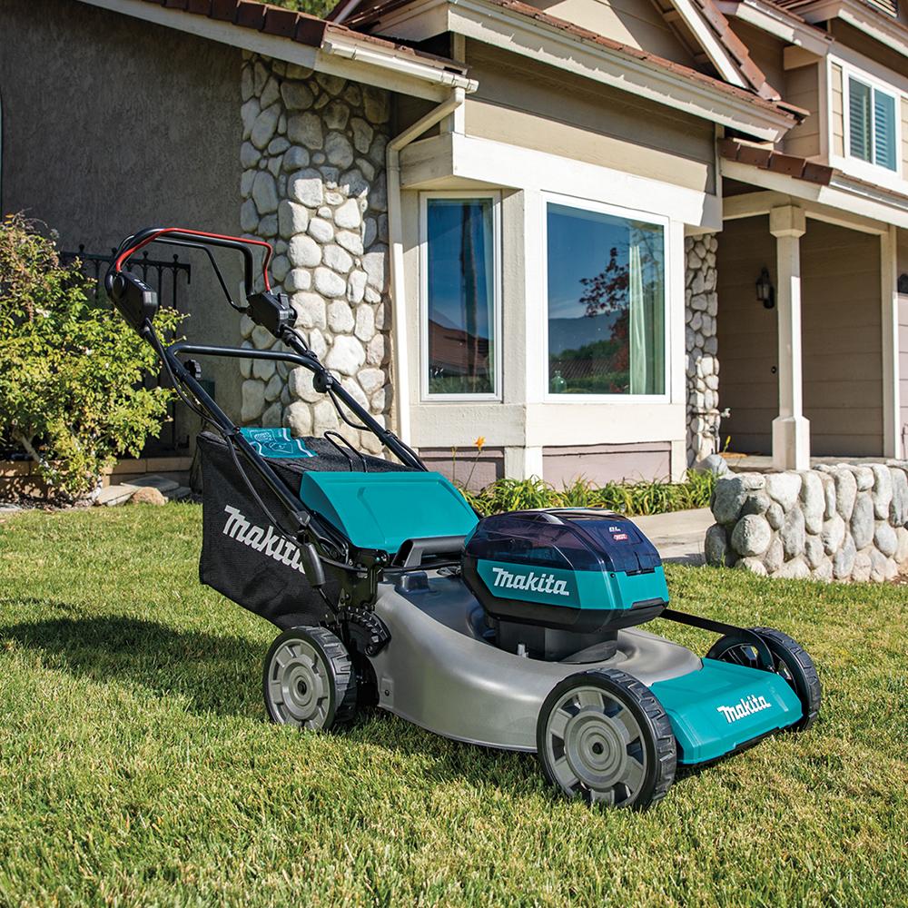 Makita LM002GM101 40V Max Li ion Brushless Cordless 534mm 21 Self Propelled Lawn Mower Combo Kit