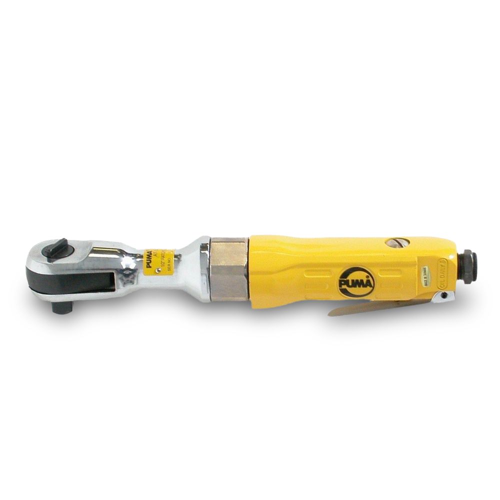 Air compressor socket wrench clearance