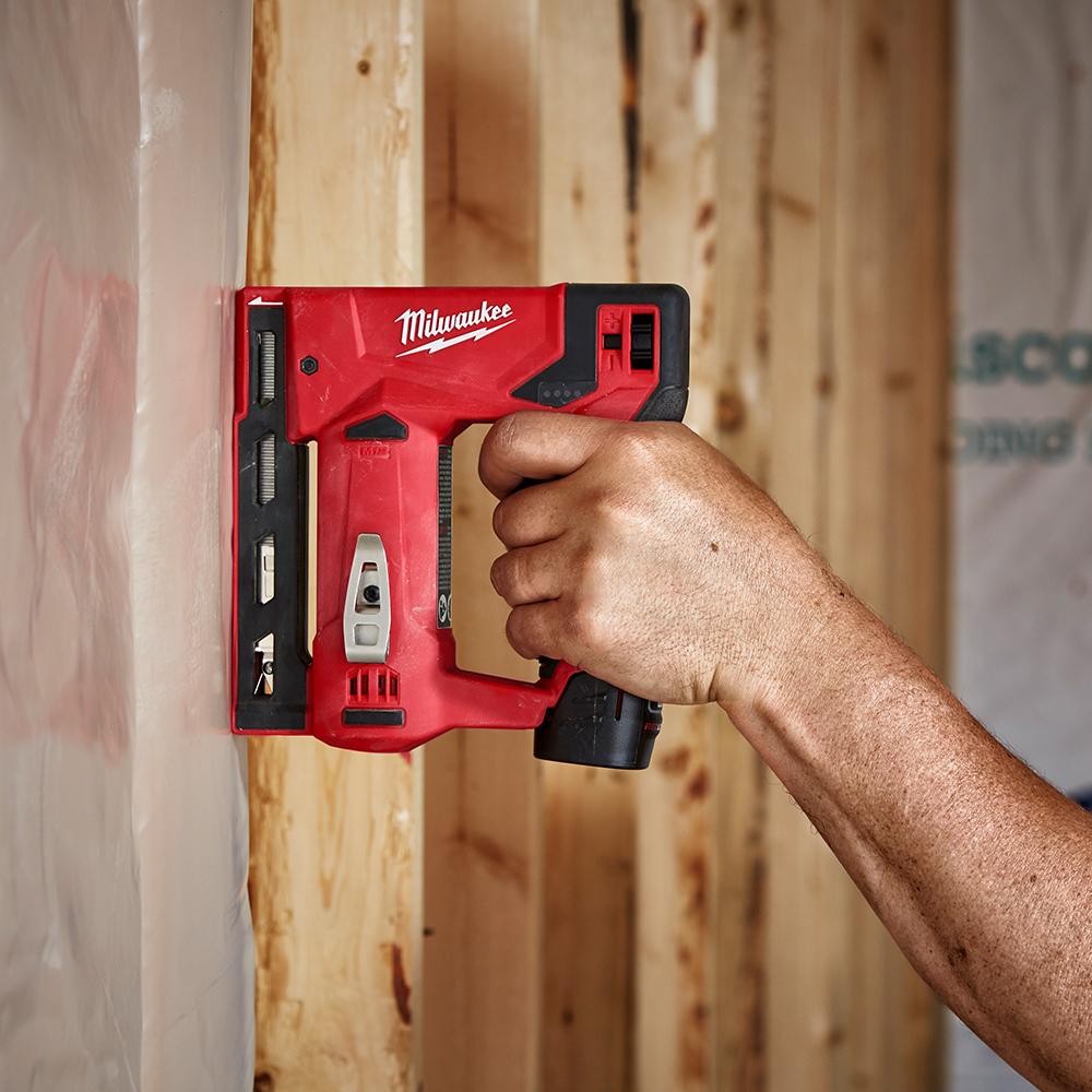 Milwaukee cordless stapler m12 sale