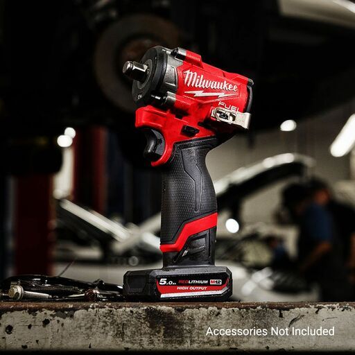 Milwaukee M12FIW2F12202B 12V FUEL 1 2 Stubby Impact Wrench with Friction Ring Combo Kit
