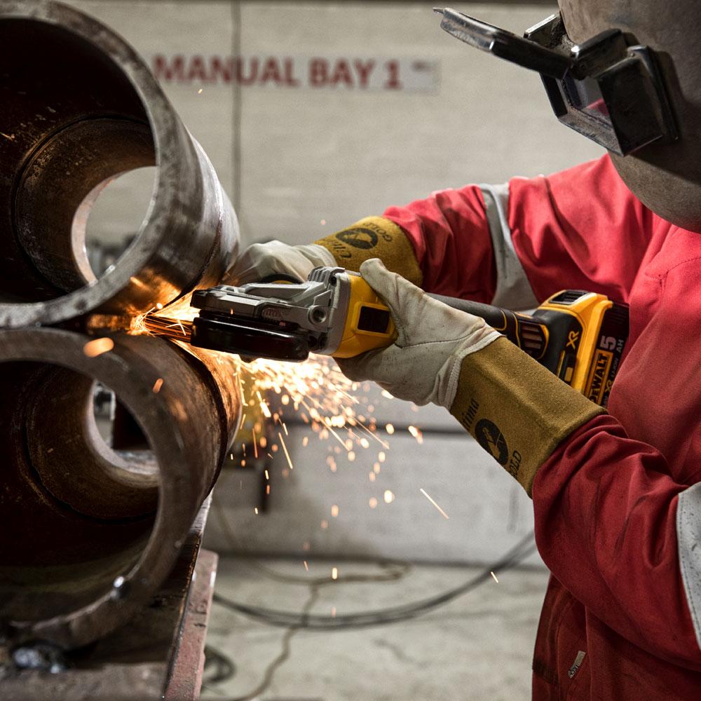 DeWalt DCG405FN XJ 18V XR Li ion Cordless Brushless 125mm 5 Flat Head Angle Grinder Skin Only
