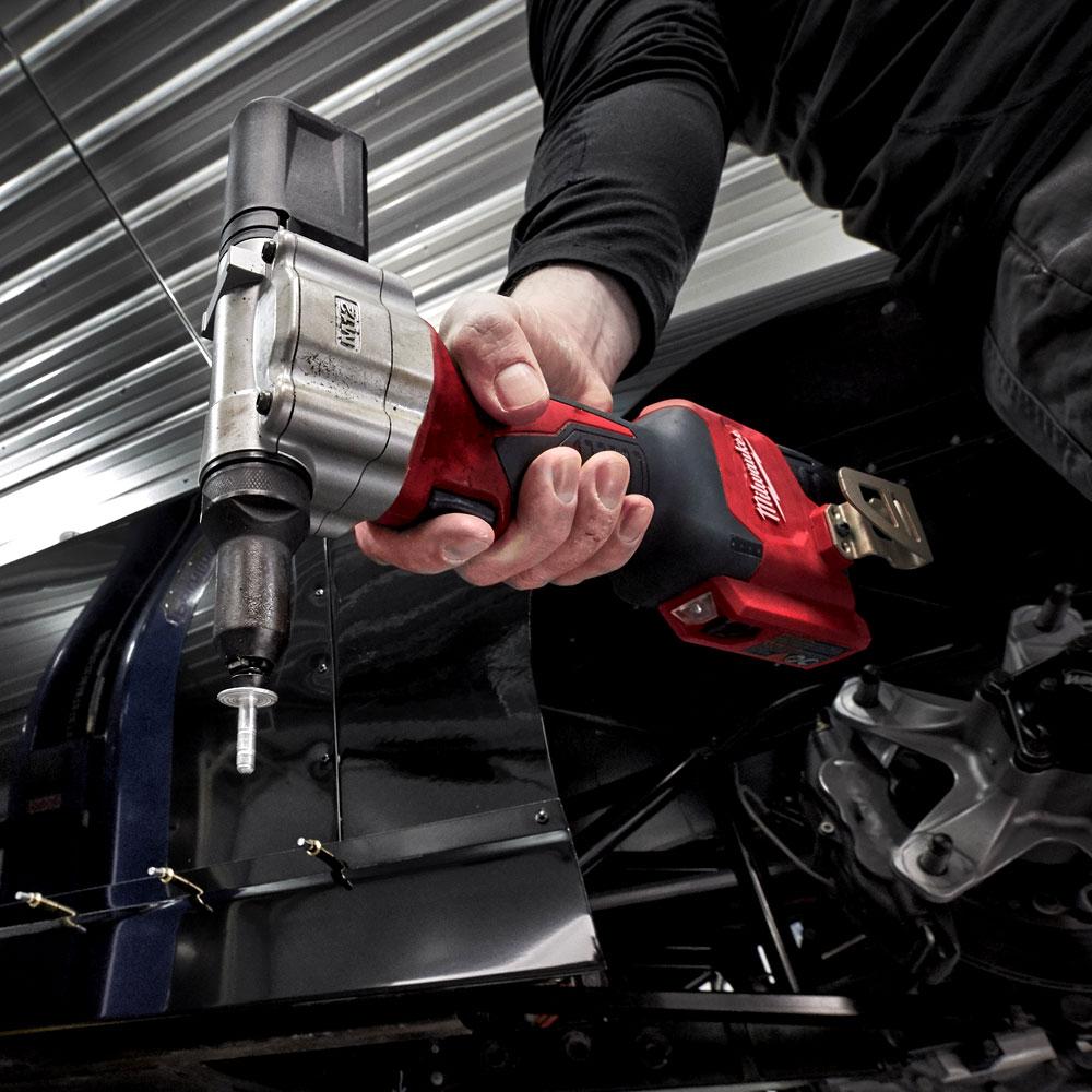 Milwaukee M12BPRT 401B 12V 4.0Ah Li ion Cordless Pop Rivet Tool Combo Kit