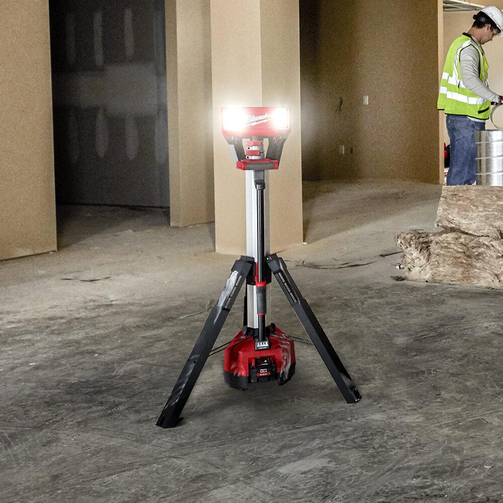 M18 Fuel Milwaukee M18 Rocket Light With Free Battery Milwaukee