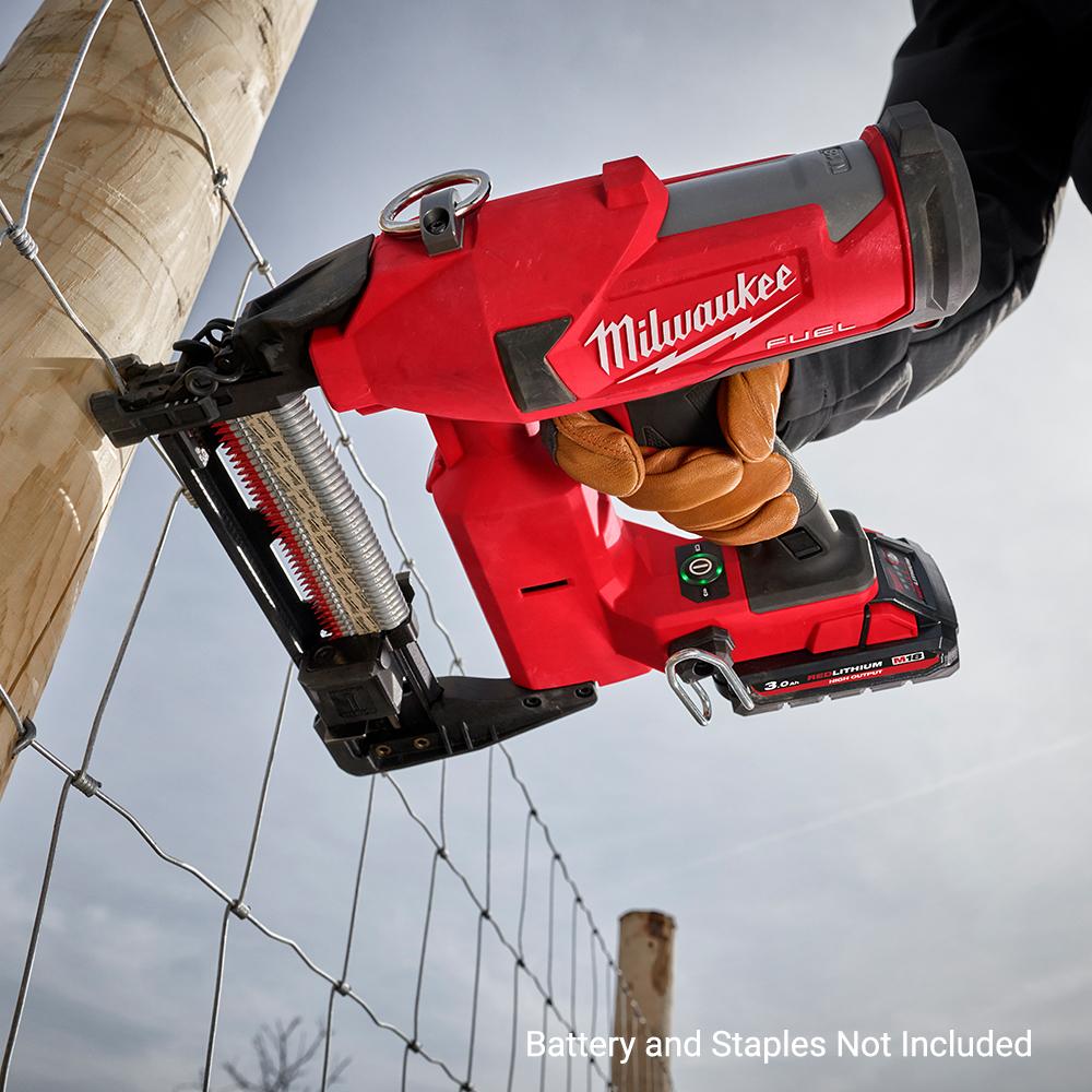 Milwaukee M18FFUS0C 18V Li ion Cordless Brushless Fuel Fencing Stapler Skin Only