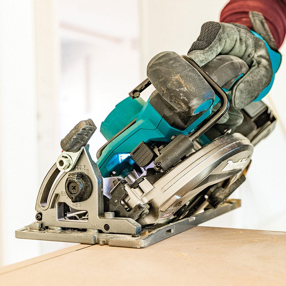 Makita HS012GZ 40V Max XGT Cordless Brushless 165mm (6-1/2 Makita HS012GZ 40V Max XGT Cordless Brushless 165mm (6-1/2