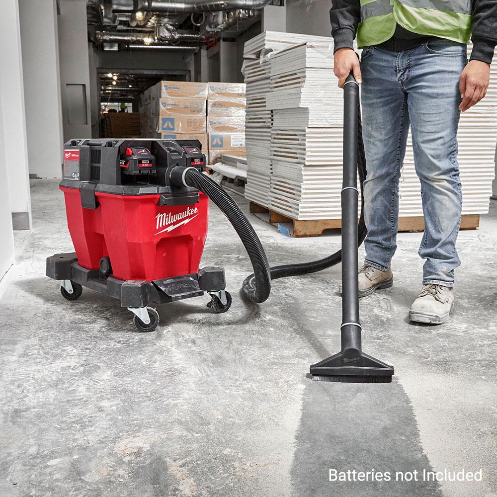 Milwaukee M18FVC34L0 18V Li ion Cordless Fuel 34L Wet Dry Vacuum Skin Only