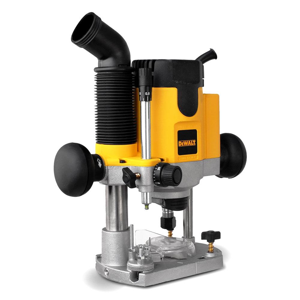 DeWalt DW621 XE 1100W Variable Speed Plunge Router